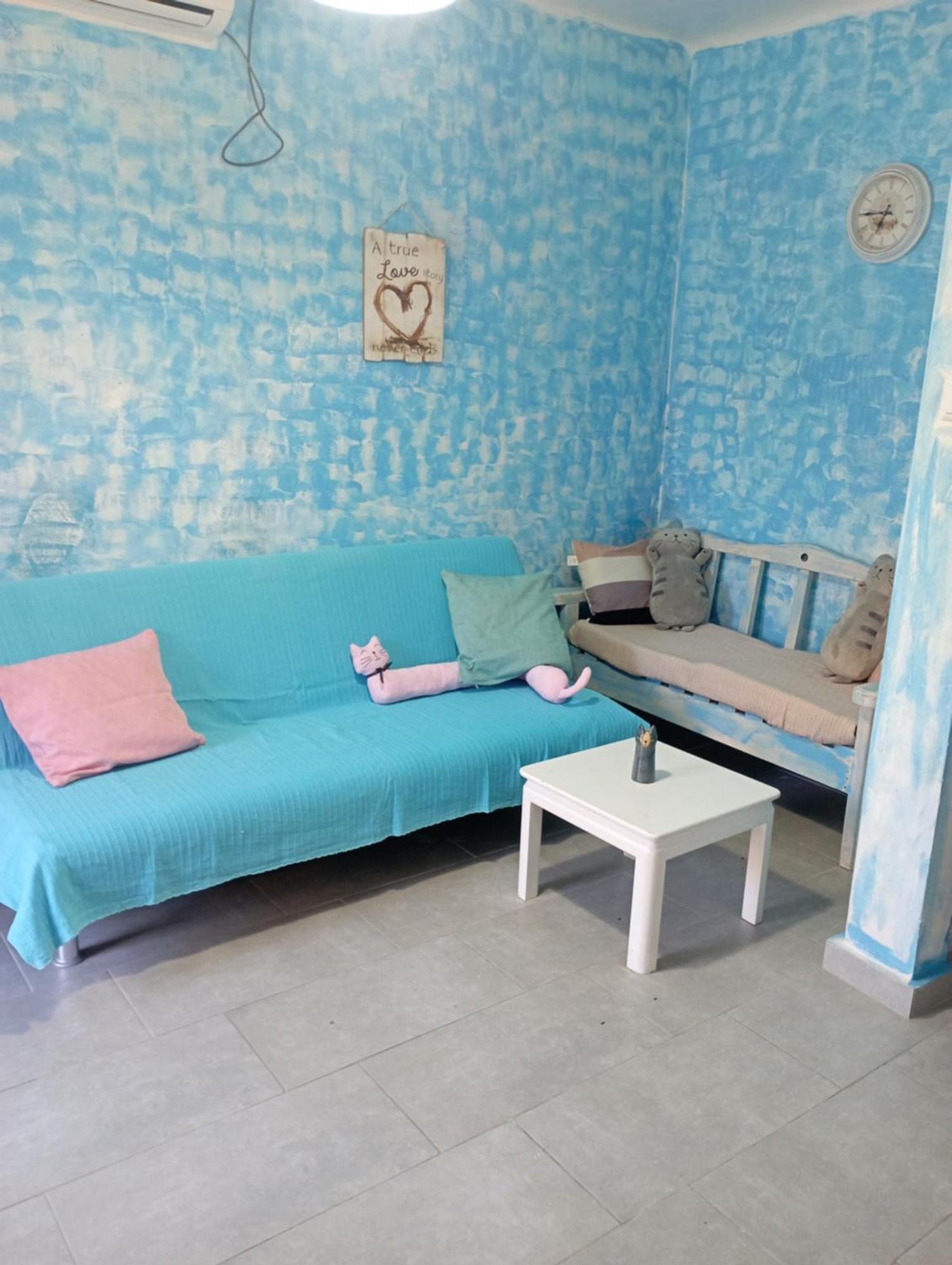 La Gatta Studio Gaios Bilik gambar